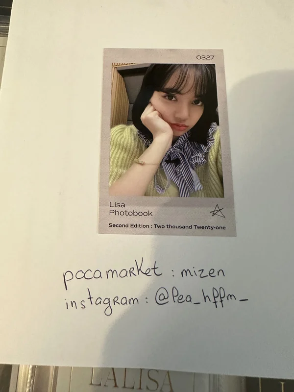 LISA 327 PHOTOBOOK Vol. 3 YG SELECT