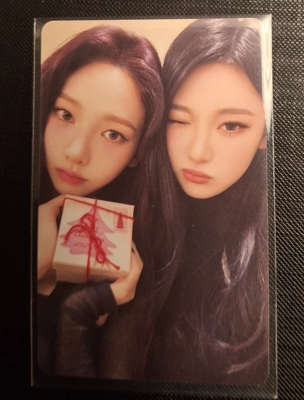2024 PINK CHRISTMAS PHOTO CARD RANDOM PACK