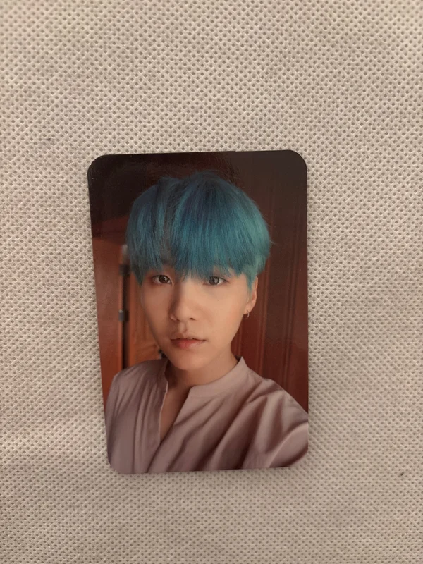 LOVE YOURSELF  'Her'