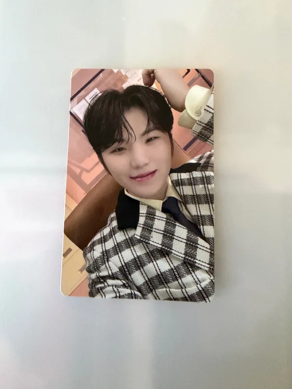 Woozi Seventeen FML Faded Mono Life Ver.