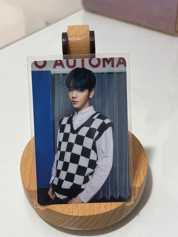 minisode 2: Thursday's Child YIZHIYU