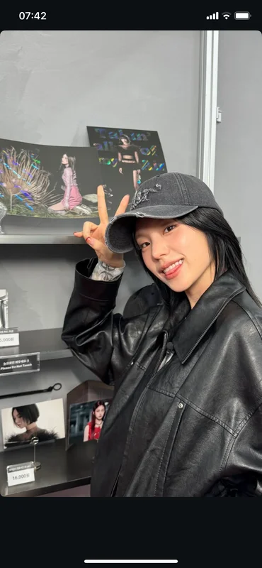 ITZY YEJI 'Blah Blah Blah MIDZY JAPAN Limited Edition' Photocard