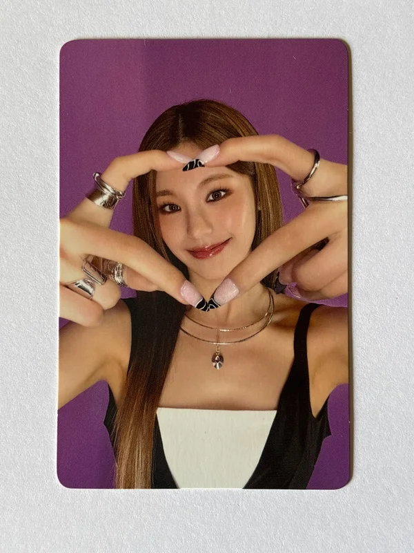 ITZY YEJI 'RINGO Limited Edition B' Photocard | Sold by