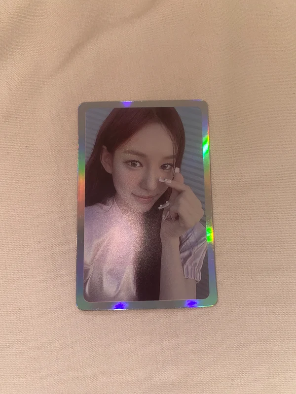 izna sarang trading card