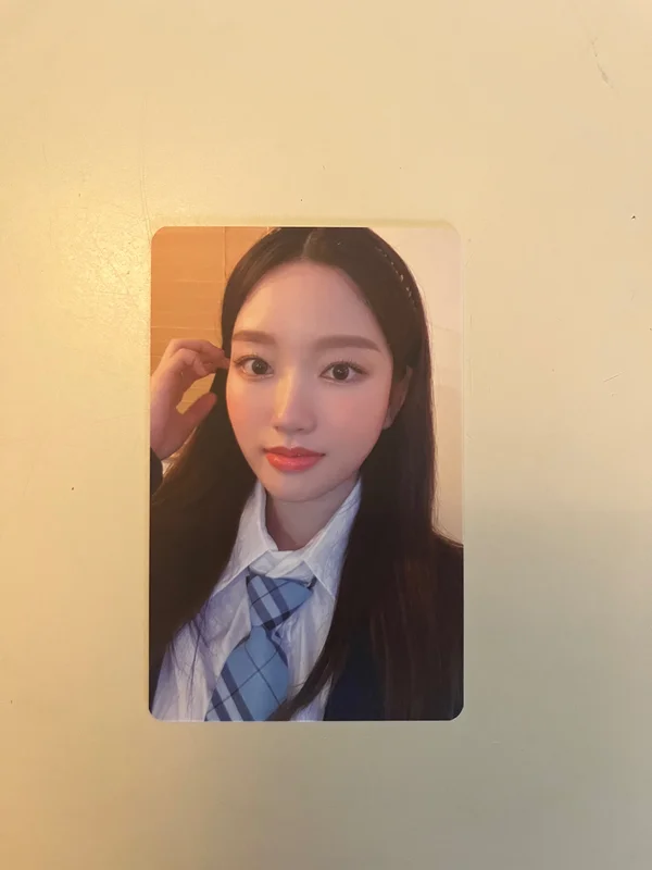2022 LOONA 3RD SEASON'S GREETINGS