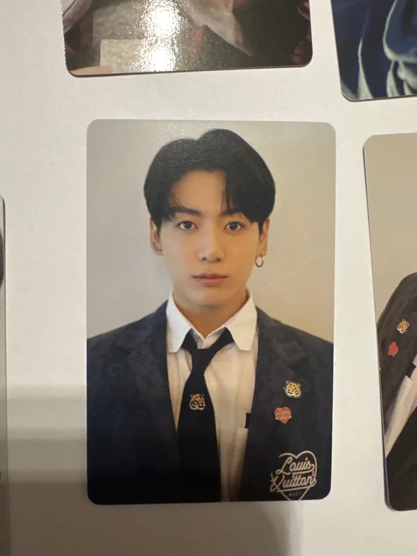 DICON PHOTOCARD 101 : CUSTOM BOOK / BEHIND BTS since 2018 (2018-2021 in USA)