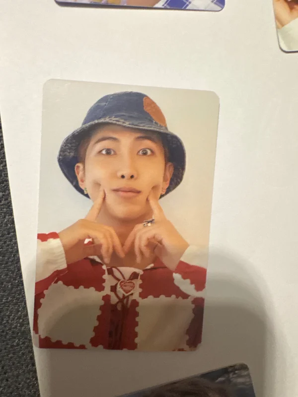 DICON PHOTOCARD 101 : CUSTOM BOOK / BEHIND BTS since 2018 (2018-2021 in USA)