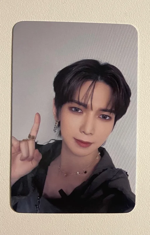 Ateez Yeosang Fin Will Fromm luckydraw