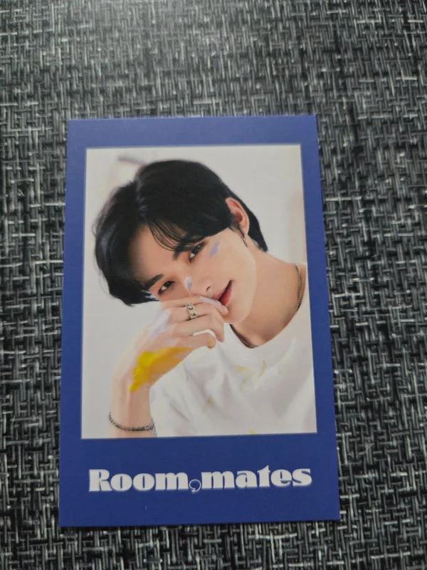 2022 SEASON'S GREETINGS Room,mates