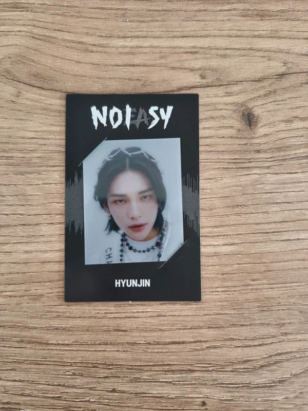NOEASY pob frame Hyunjin