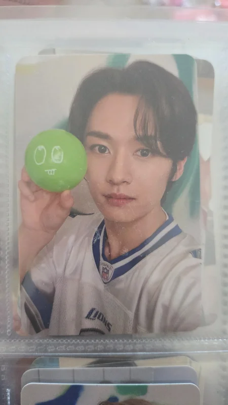 Nacific stray kids lee know
