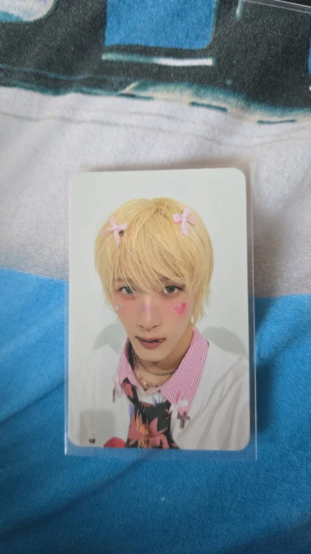 EX hello82 Exclusive