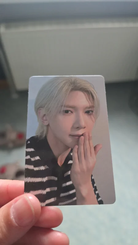 ATEEZ 7TH ANNIVERSARY OFFICIAL POP-UP '8ROOM' RANDOM PHOTOCARD PACK ver.A