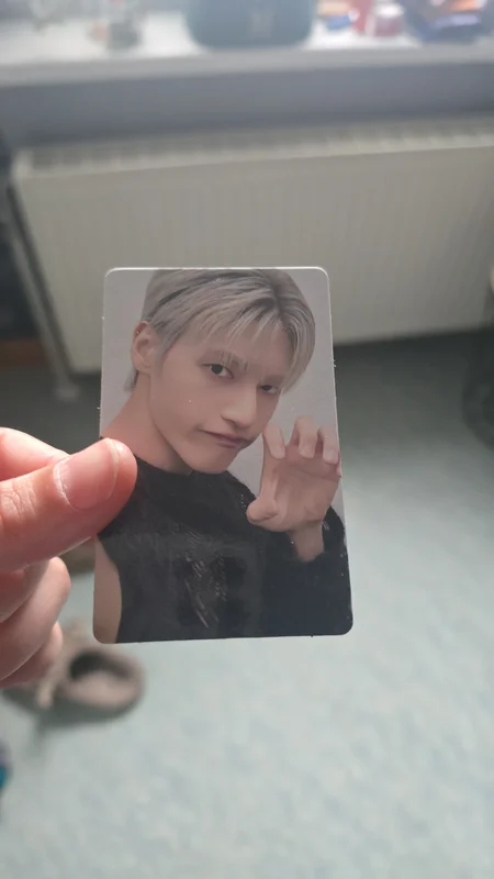 ATEEZ 7TH ANNIVERSARY OFFICIAL POP-UP '8ROOM' RANDOM PHOTOCARD PACK ver.B