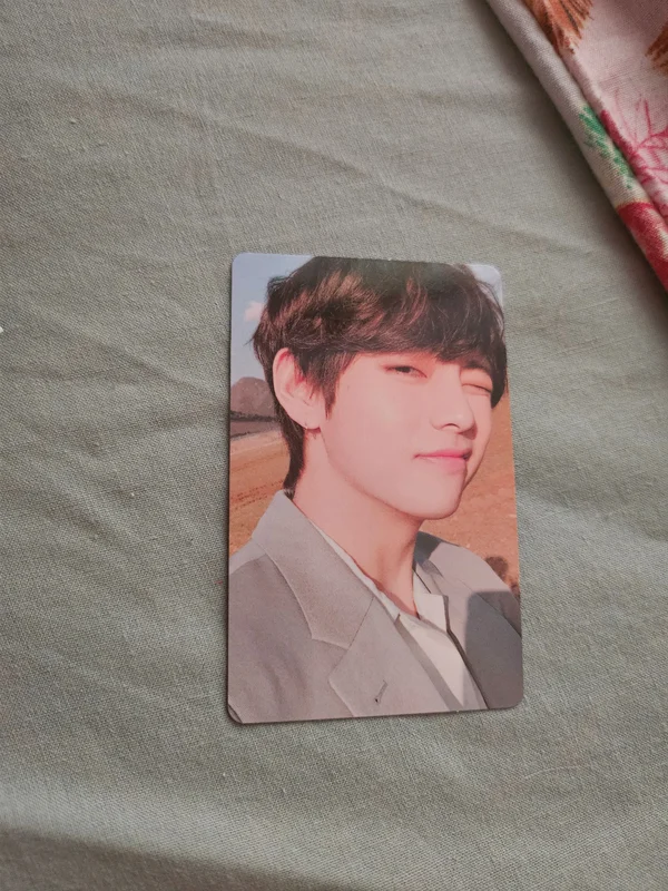 LOVE YOURSELF  'Tear'