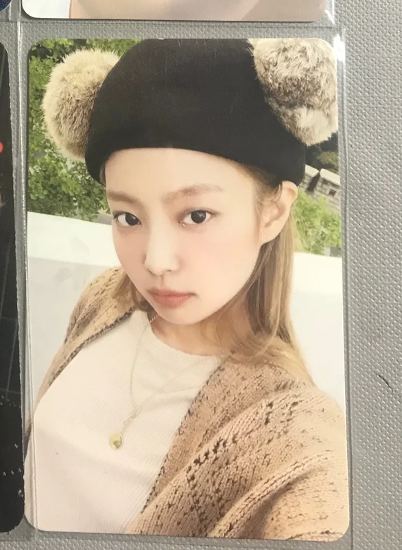 BORN PINK GRAY ver.
