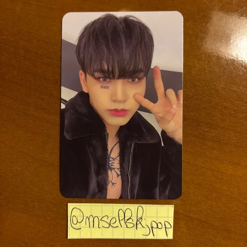 LOVE ME LIKE MAKESTAR