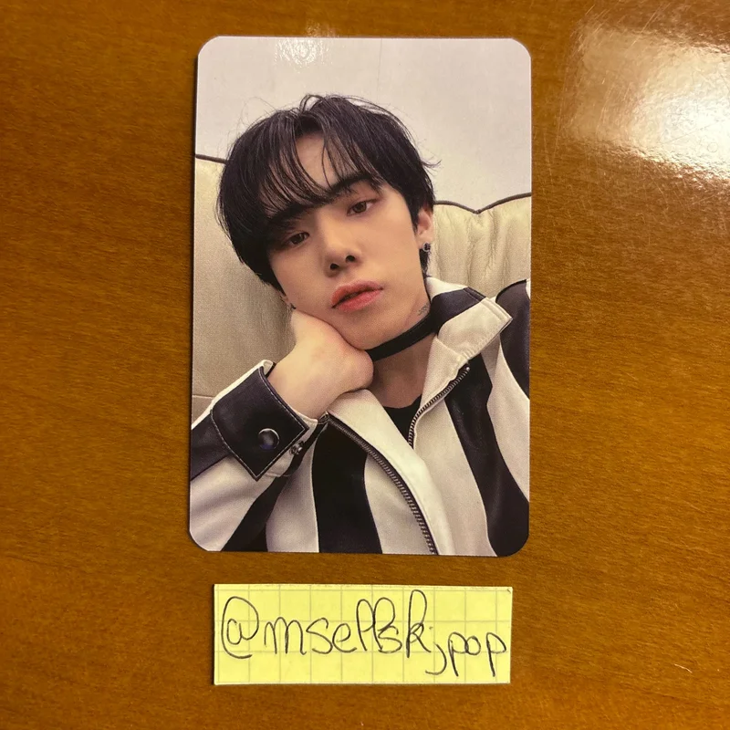 LOVE ME LIKE LOVE Ver.