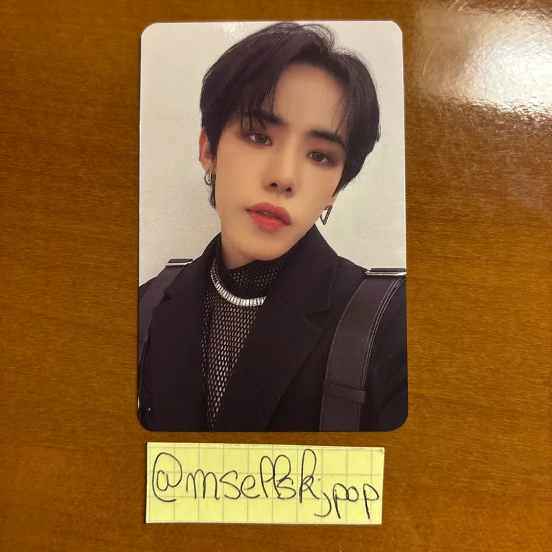 LOVE ME LIKE MAKESTAR