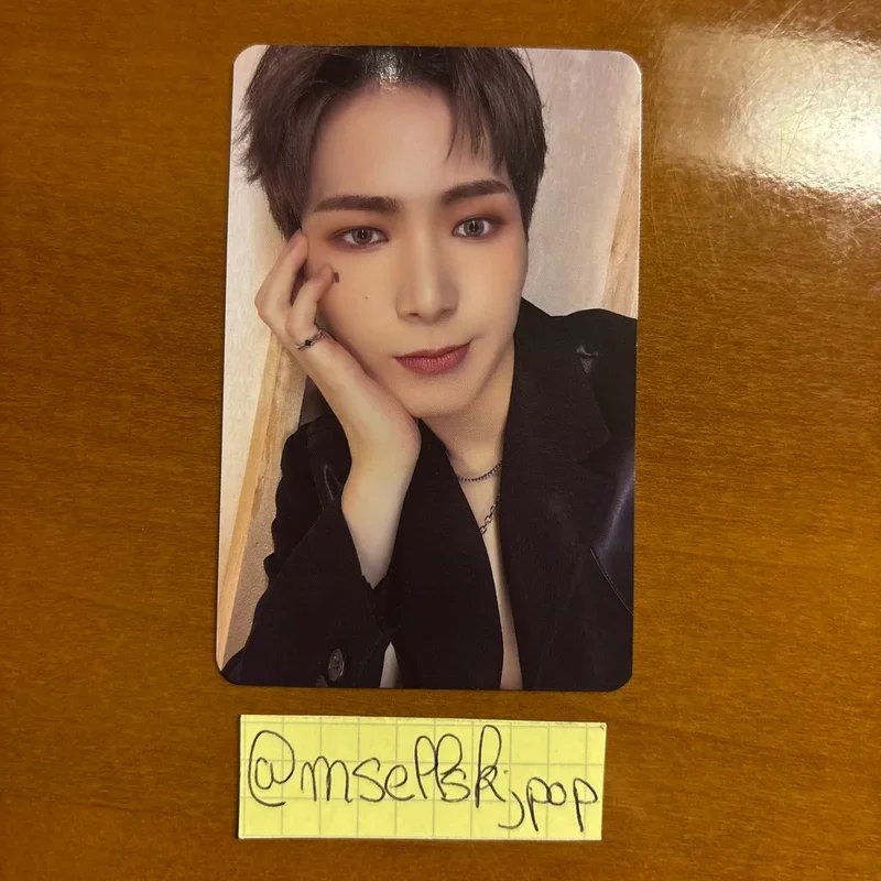 LOVE ME LIKE MAKESTAR