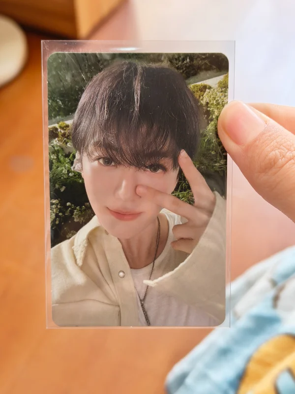 DREAMSCAPE POP-UP with LINE FRIENDS RANDOM TRADING CARD