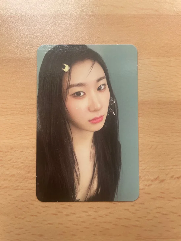 ITZY Chaeryeong | GOLD STANDARD VER.