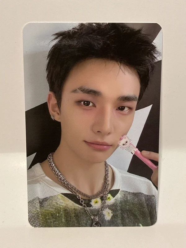 Stray Kids World Tour dominATE : celebrATE NECKLACE by Hyunjin