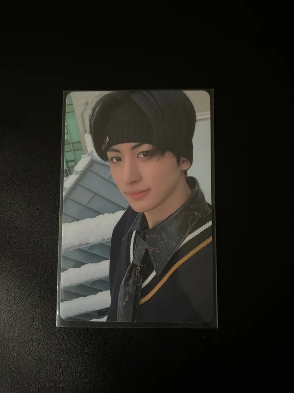 Y Showcase Photocard Set