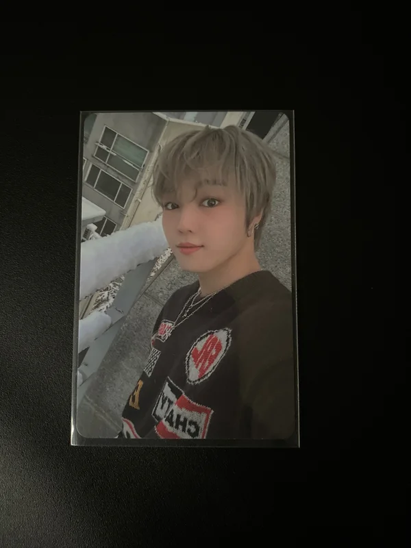 Y Showcase Photocard Set