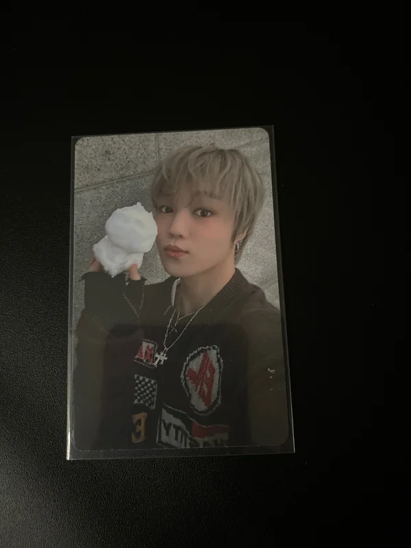 Y Showcase Photocard Set