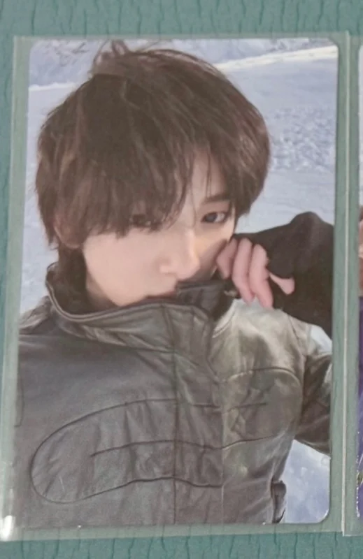 COLOR OUTSIDE THE LINES WEVERSE LUCKY DRAW