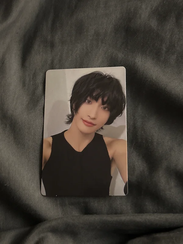 GOLDEN HOUR : Part.1 hello82