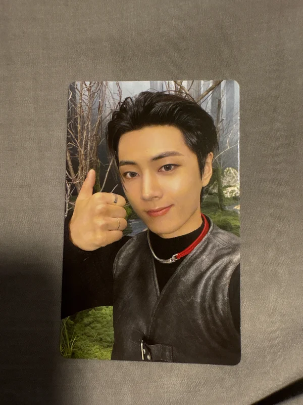 ENHYPEN WORLD TOUR WALK THE LINE Trading Card