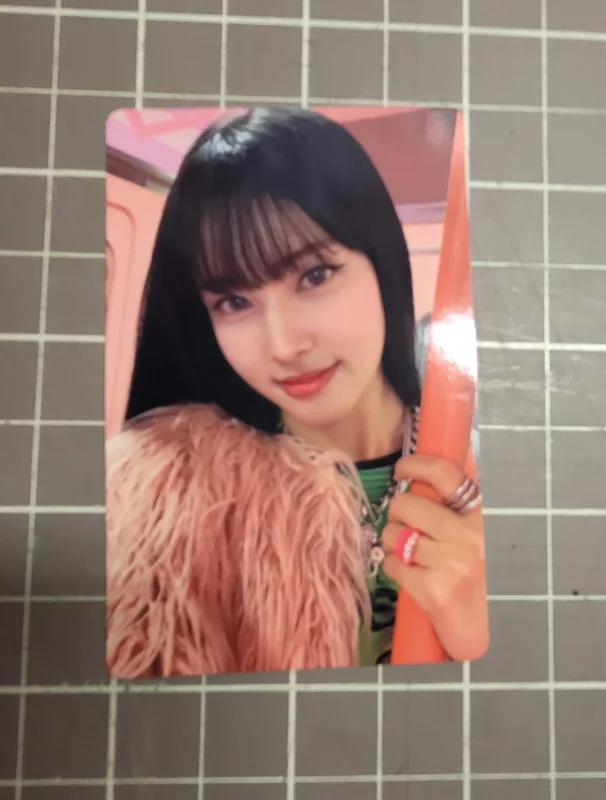 YOUNG-LUV.COM COLLECT BOOK