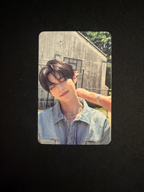 NEVER SAY NEVER PHOTOBOOK Ver. ORDINARY Ver.