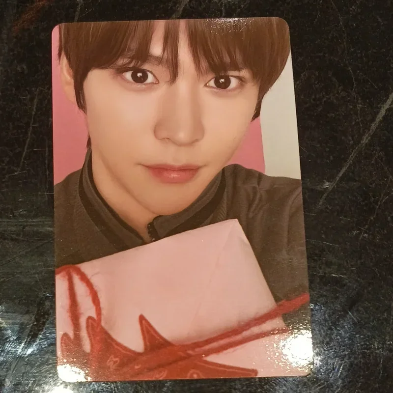 2024 PINK CHRISTMAS PHOTO CARD RANDOM PACK