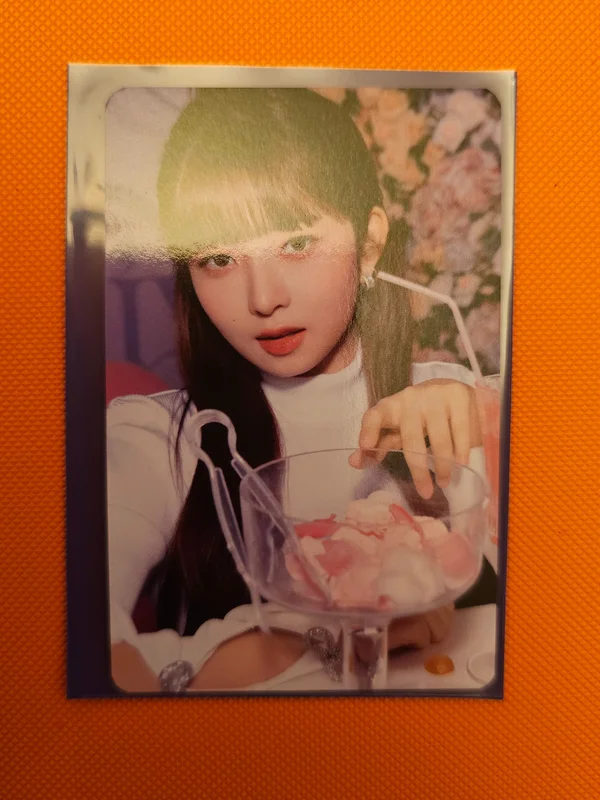 IVE THE FIRST FAN CONCERT The Prom Queens RANDOM PHOTOCARD PACK