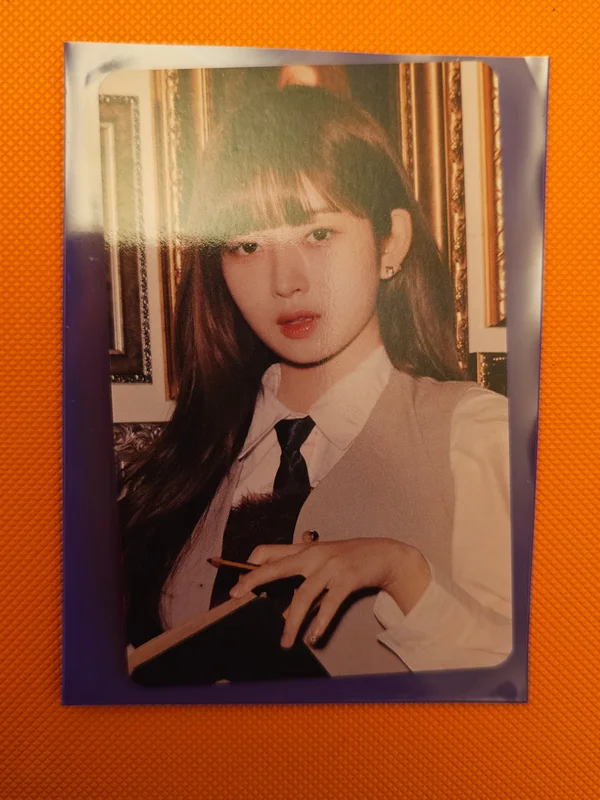 IVE THE FIRST FAN CONCERT The Prom Queens RANDOM PHOTOCARD PACK