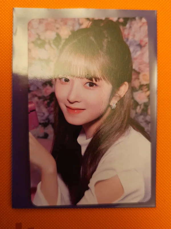 IVE THE FIRST FAN CONCERT The Prom Queens RANDOM PHOTOCARD PACK