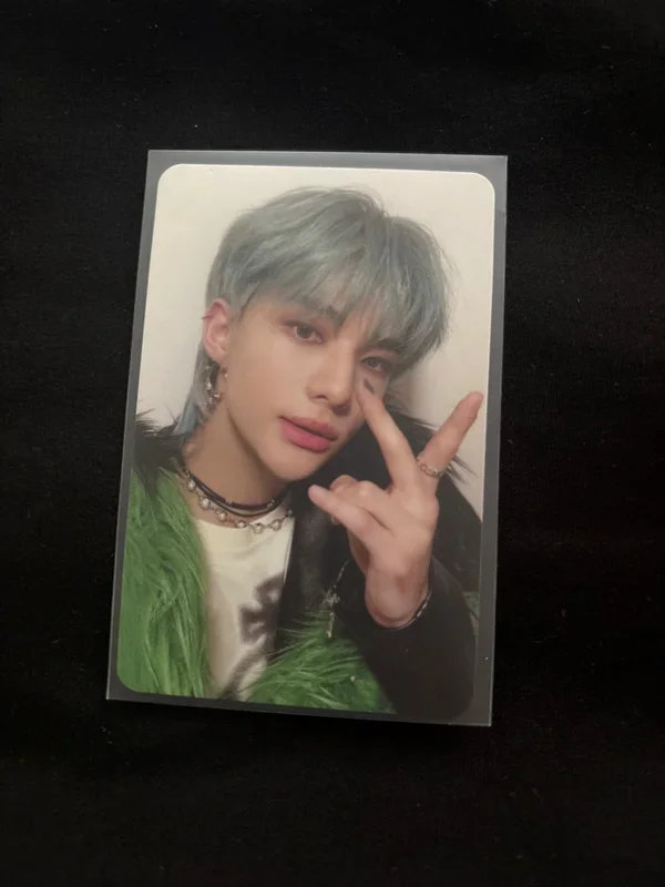 (5-STAR) Hyunjin double sided