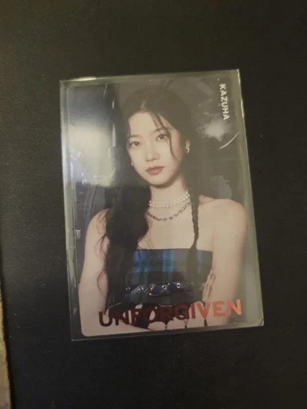 LE SSERAFIM TWIN WAFERS