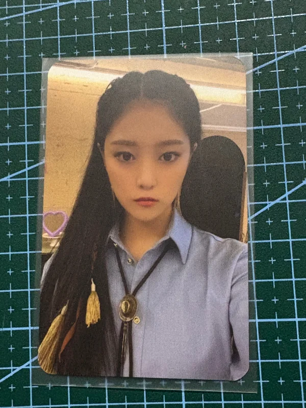 Hyunjin [12:00] B