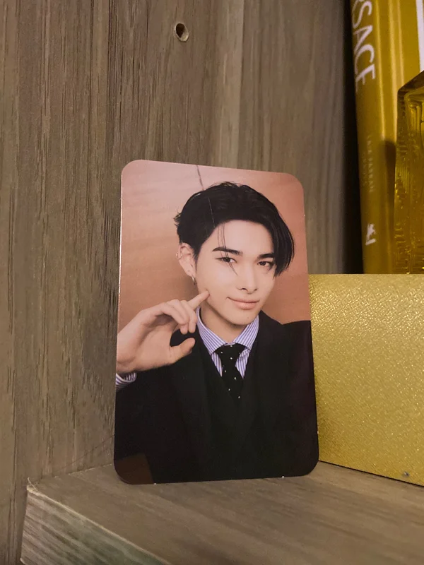 DARK MOON SPECIAL ALBUM 'MEMORABILIA' Moon ver.