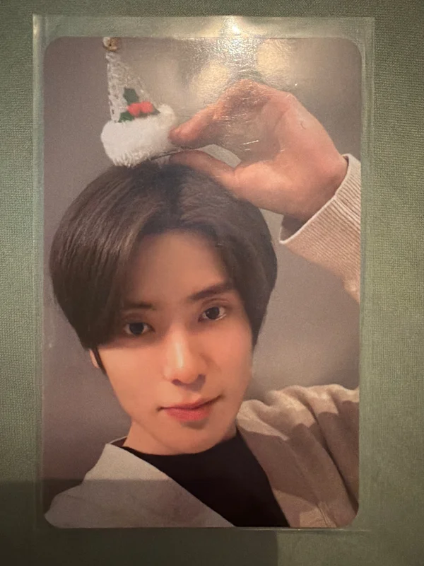 2022 PINK CHRISTMAS PHOTO CARD RANDOM PACK