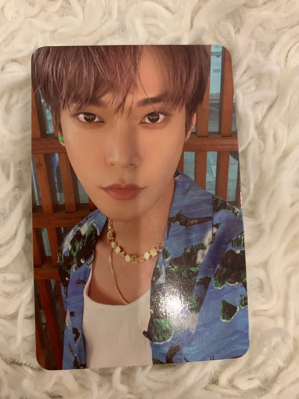 2 Baddies Photobook Ver. US ver.