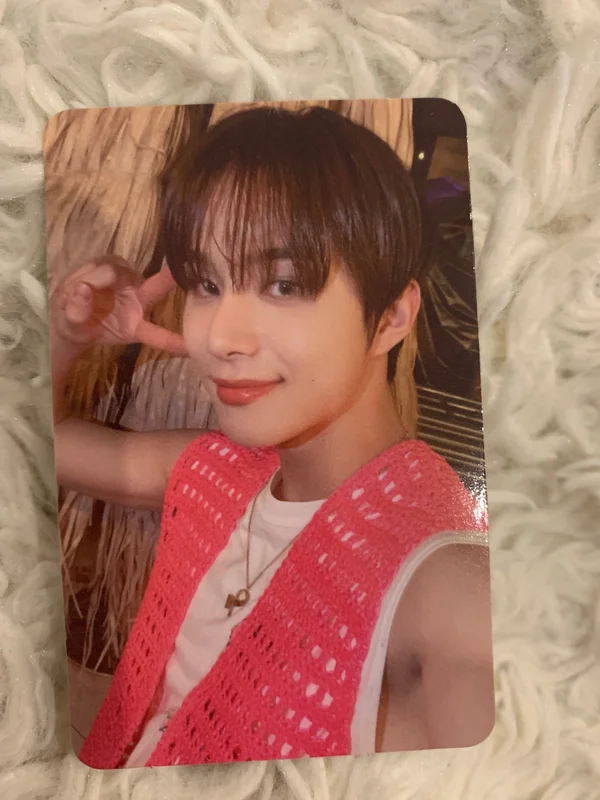 2 Baddies Photobook Ver. 2 Baddies Ver.