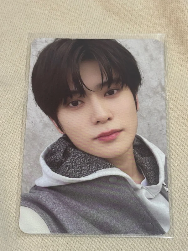 Universe ID CARD + PHOTO CARD SET