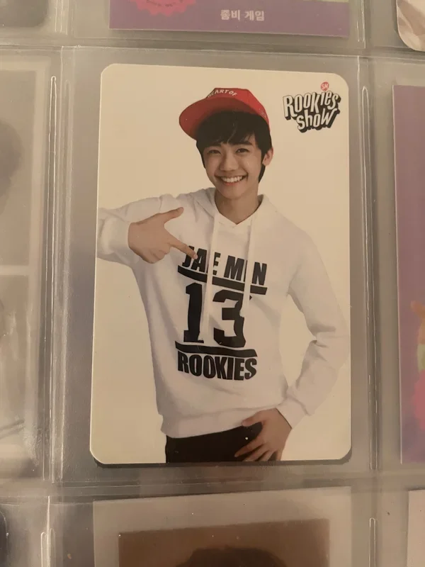 SM ROOKIES SHOW Glossy