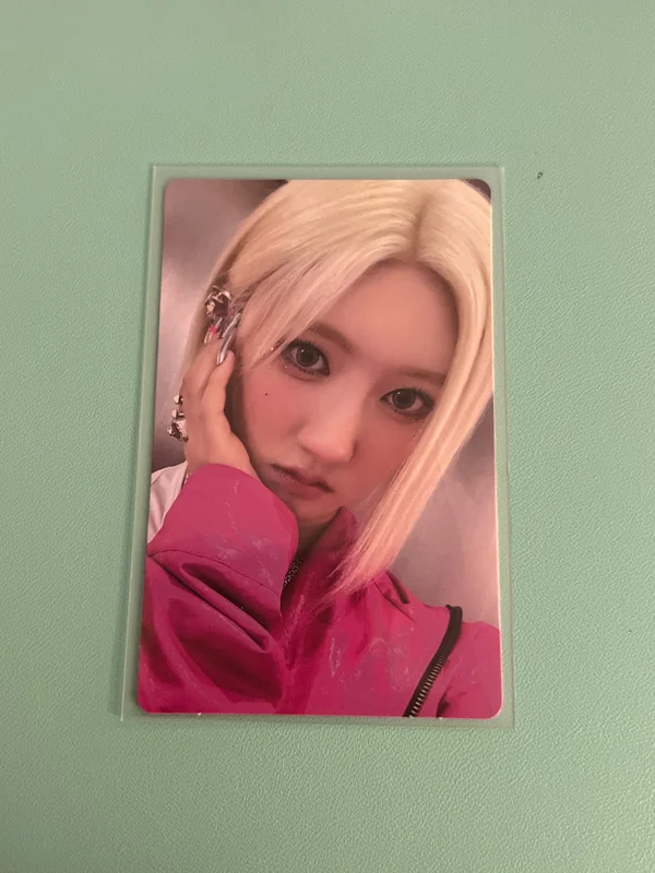 BABYMONSTER : ERA l BABYMONSTER 1st Anniversary Photobook WEVERSE
