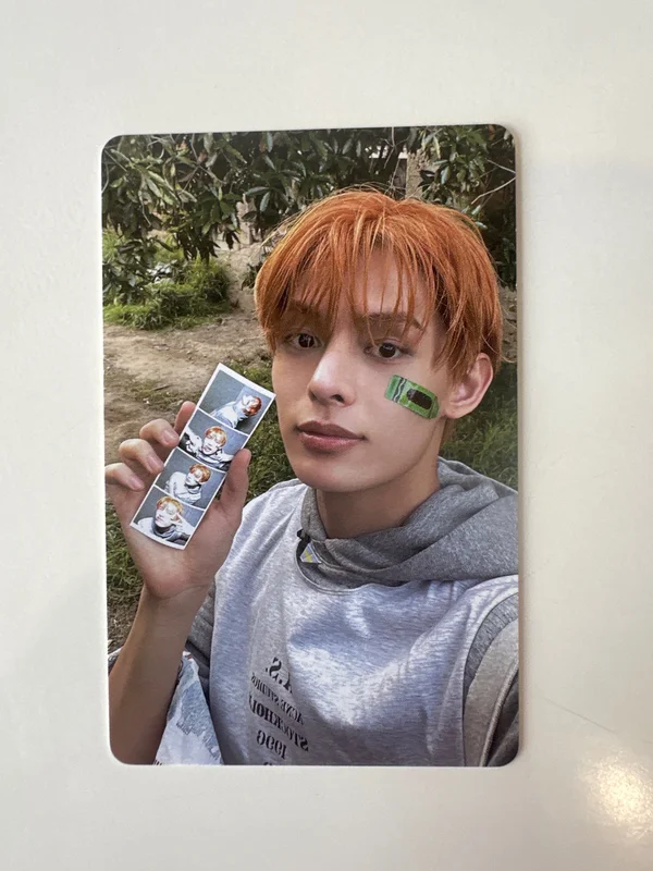 COLOR OUTSIDE THE LINES Weverse Albums B ver.